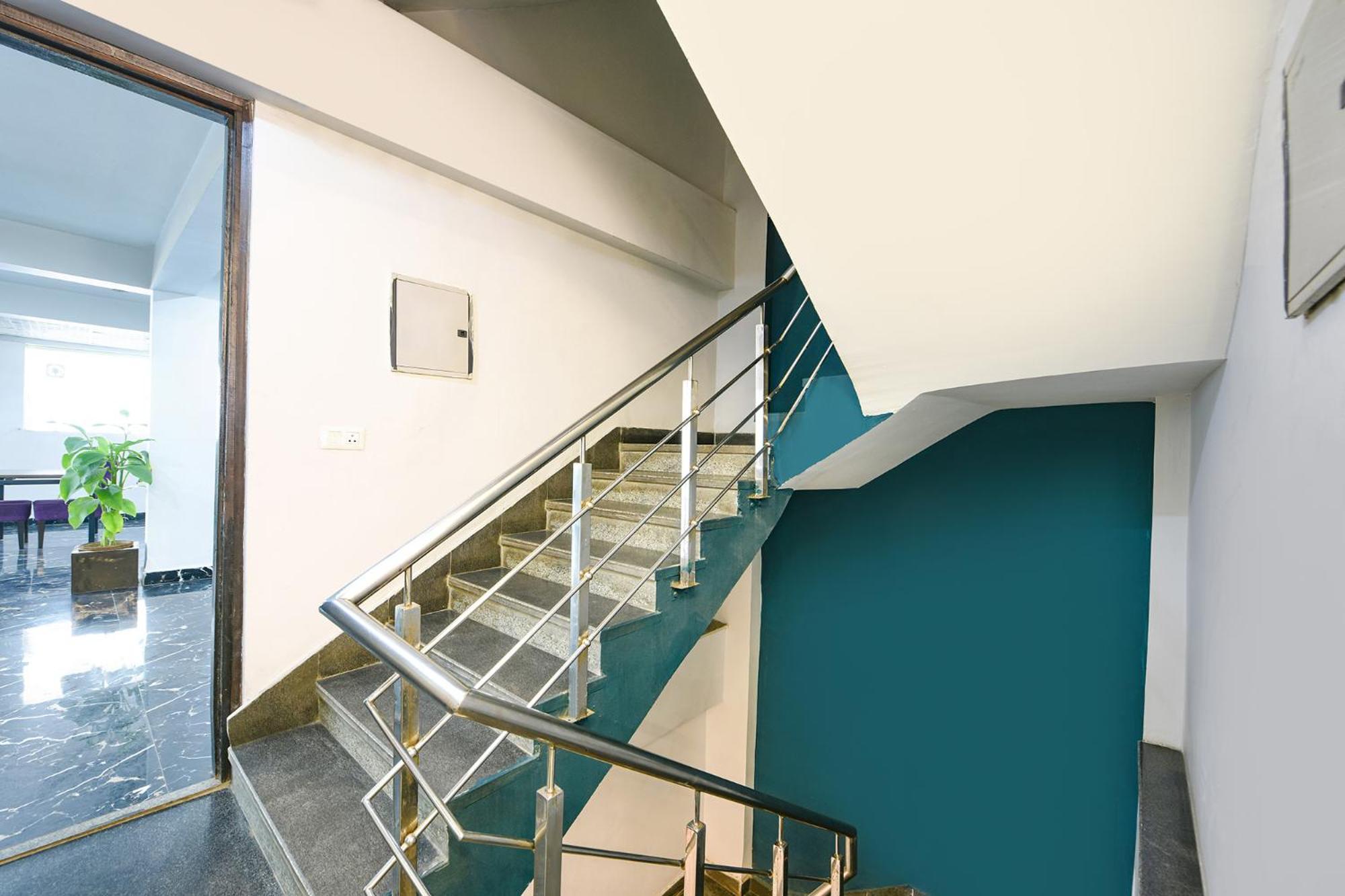 Fabhotel City Suits Гургаон Екстериор снимка