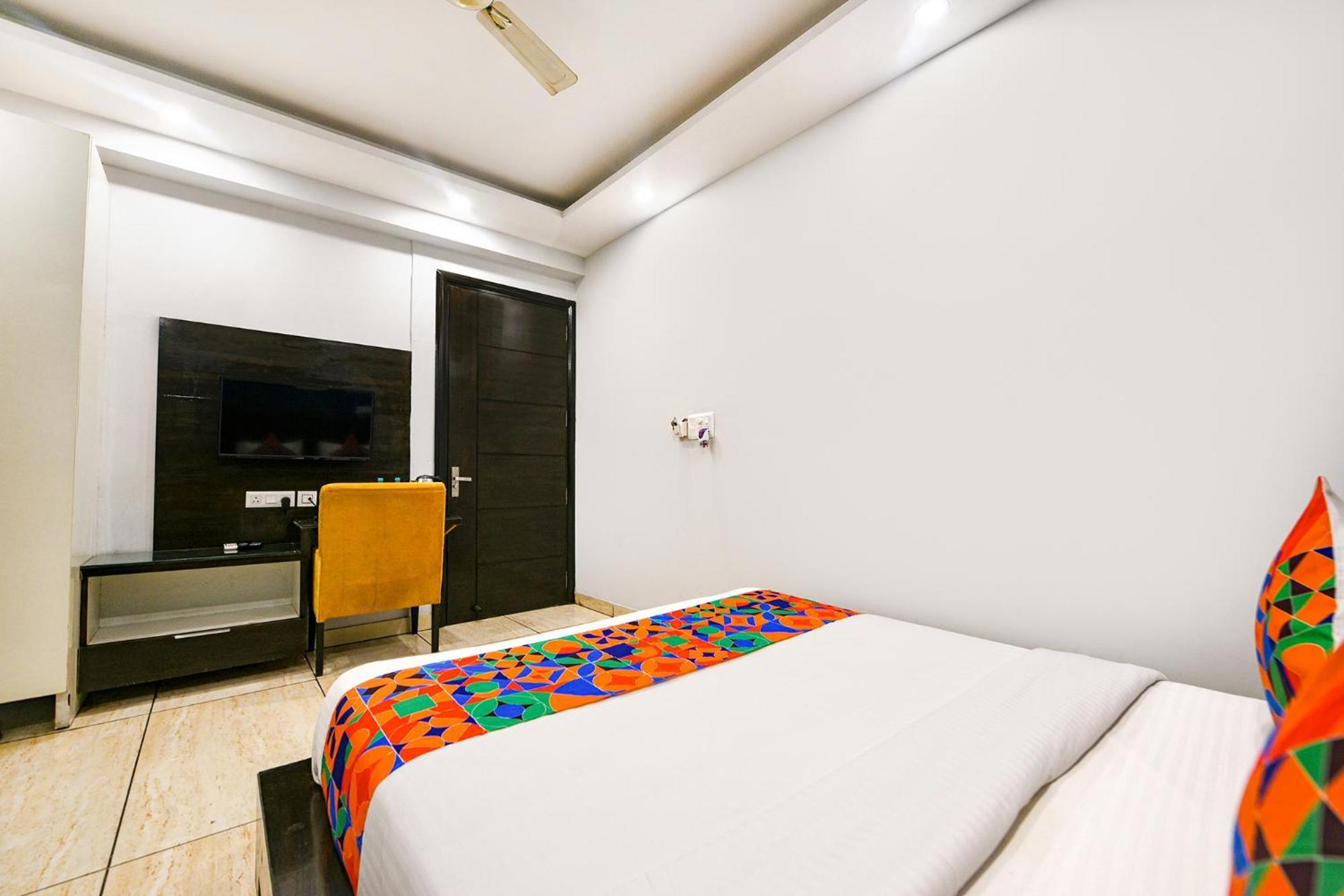 Fabhotel City Suits Гургаон Екстериор снимка